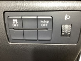 信号待ちなどで無駄なガソリンを節約するi-stopはもちろん、TCS(トラクションコントロールシステム)&DSC(横滑り防止機構)で安全運転をサポート!