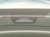 【トヨタセーフティセンス】走行中に前方の車両等を認識し、衝突しそうな時は警報とブレーキで衝突回避と被害軽減をアシスト。より安全にドライブをお楽しみいただけます。