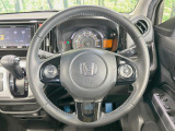【ステアリングスイッチ】運転中、前方から目線をそらすことなく、オーディオ等の操作が可能な便利機能!安心&快適なドライブを演出してくれます♪