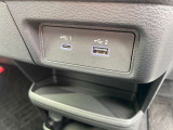 USB接続口もついてます