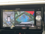 アラウンドビューモニター装備。前後左右4つのカメラから解析した、まるで上から車を見たような画像が映し出され、車の死角や駐車場の線も確認ができるようになります。日産の先進装備の1つです。