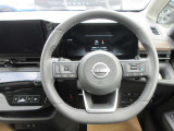清潔で広々した座席です!是非、現車を見て体感してみてください。