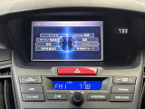 【純正ナビゲーション】使いやすいナビ操作にオーディオ機能も充実!Bluetooth接続で運転中のハンズフリー電話や好みの音楽を車内に流す事が出来ます。ラインナップや車種に応じて豊富な機能が使用可能♪