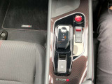 e-Power専用のシフトレバーです。操作につきましては納車時に時間を頂き丁寧ご説明させて頂きます。