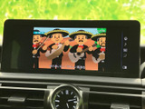停車中にテレビや動画を楽しめる機能。休憩時間などにリラックスできます。ドライブ中のエンターテイメントを充実させます。(※走行中の視聴は禁止です)。