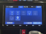 Bluetooth対応、CD/DVD再生機能付き。お好きな音楽を聴きながらのドライブは楽しいですよね〜♪