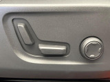 【パワーシート】スイッチ一つで簡単にシート位置の微調整が可能!電動だから力もいりません!自分に最適なシートポジションにセットして、快適なドライブをお楽しみください。