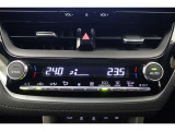 ★運転席と助手席でそれぞれお好みに合わせて温度設定が行えるフルオートエアコンです。外気温や室温、日射量を感知し、吹き出し温度、風量を緻密に制御します