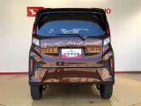 中古車は一物一価、同じようなお車でも、整備状況、内外装の状態など様々です。