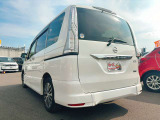 当店では軽自動車から普通車まで幅広くオールメーカーの車種・色・グレードを豊富に揃えております。