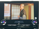 停車中に、充実した映像コンテンツを楽しめます。長時間の移動や待ち時間も快適に過ごせます。家族でのドライブに最適です。