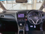 フロントガラスが大きく、ワイドな視界で運転もしやすくなるように、設計されています。