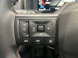 ステアリングスイッチ搭載!ハンドルひとつで手を離さなくても運転中視線をそらさなくても操作が出来て便利です♪