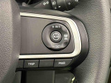 パワーモードと燃費重視のエコモードが選択できるDassist切り替えスイッチに加え、高速道路を快適に走行できる全車速追従機能付アダプティブクル-ズコントロ-ルスイッチが付いています(^^♪