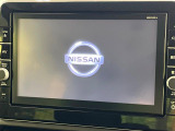 【大画面ナビ】人気の大型9インチナビを装備。存在感のある大画面はインパクト大!ナビ利用時のマップ表示は見やすく、テレビやDVDは臨場感がアップ!いつものドライブがグッと楽しくなります♪