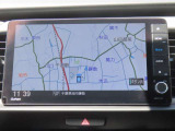 【 ホンダ純正ギャザズ・VXU-235FTi 】ホンダ純正の9インチメモリーナビが装備されています。