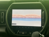 停車中には、お気に入りの番組や映像を楽しめます。休憩時間や待ち時間も快適に過ごせます。