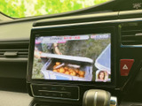 停車中にテレビや映像を楽しめる機能が搭載。休憩時間や待ち時間に、エンターテインメントを満喫できます。快適な時間を過ごせます。