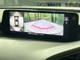【360&deg;ビューモニター】専用のカメラにより、上から見下ろしたような視点で360度クルマの周囲を確認することができます☆死角部分も確認しやすく、狭い場所での切り返しや駐車もスムーズに行えます。