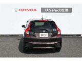 F  I  T  真ん中に アイ がある車です