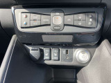 フルオートエアコン 温度設定をすれば自宅のエアコンのように車内の温度をコントロール