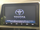 【純正9インチナビ】人気の純正ナビを装備。オーディオ機能も充実しており、Bluetooth接続すればお持ちのスマホやMP3プレイヤーの音楽を再生可能!毎日の運転がさらに楽しくなります!!