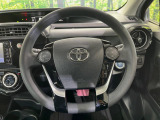 インテリアに合わせたデザインのステアリングは、運転される方のことも考え、運転しやすい形状、大きさです。是非一度、実際に触ってお確かめください。