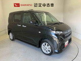 初度登録から36ヶ月未満で走行距離6万キロ未満のダイハツの中古車は、新車保証を2年間延長することができる、「まごころ保証プラス&alpha;」を7,920円という低価格でお付けすることができます。