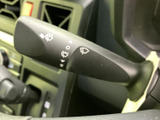 雨天時でもクリアな視界を確保できるワイパー操作は、安全運転に欠かせません。操作感も良く、使いやすさにこだわりました。