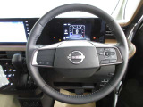 運転が楽しくなる明るく開放的な運転席まわりです。