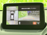 駐車時の安全性を高めるバックモニター。狭い場所でも後方を確認しやすく、スムーズな駐車をサポートします。運転初心者の方にもおすすめです。