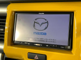【純正ナビ】人気の純正ナビを装備しております。ナビの使いやすさはもちろん、オーディオ機能も充実!キャンプや旅行はもちろん、通勤や買い物など普段のドライブも楽しくなるはず♪