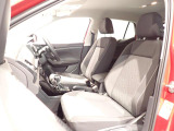 清潔で広々した座席です!是非、現車を見て体感してみてください。