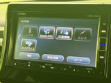 USBやBluetoothなど、多彩な接続方法に対応。お好みの音楽を車内で手軽にお楽しみいただけます。快適なドライブのお供にいかがですか?