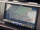 見やすい地図画面で、目的地へのナビゲーションもスムーズ。渋滞情報やルート検索機能も搭載。安全で快適なドライブをサポートします。