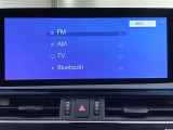 ブルートゥースに接続することにより、スマホに入ったお気に入りの音楽を車内で楽しむことができます♪あると本当に便利な機能になっています!