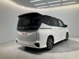 納車後1年間は走行無制限のトヨタロングラン保証付きです。(対象項目:約60項目・5000部品)が対象です。全国のトヨタ系ディーラーで保証修理が可能です。