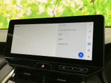 使いやすいインターフェースが特徴のナビ・オーディオシステムです。快適なドライブをサポートする多彩な機能を備えています。