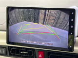 【バックカメラ】駐車時に後方がリアルタイム映像で確認できます。大型商業施設や立体駐車場での駐車時や、夜間のバック時に大活躍!運転スキルに関わらず、今や必須となった装備のひとつです!