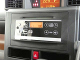 純正CD/AM/FMオーディオを装備しています。