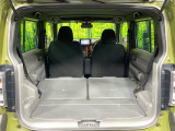普段のお買い物や通勤、送迎等に十分な荷室スペースを確保しております。セカンドシートを倒すと、大きな荷物の積載も可能です♪