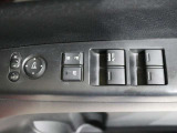 運転席のスイッチ類です。