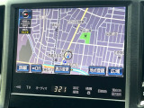 【メーカー純正ナビ】インテリアに溶け込むスタイリッシュな「専用設計」メーカーナビを装備♪視認性や操作性など基本性能にも優れ、より上質なカーライフをお楽しみいただけます。