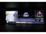 後進時にはバックカメラ以外にも後方センサー、左サイドカメラが作動します。一人で乗っていてもクルマがサポートしてくれます☆