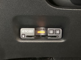 ハンドルの左下にETC2.0がついています。高速道路の料金所の通過も楽々です。 カードの取り出しもしやすい場所についています。