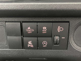 アイドリングストップ機能がついているので、停車時にエンジンを止めて燃料消費を抑えます。環境にもお財布に優しいですね♪