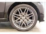 お気軽にお問い合わせください。Tel:075-325-0440 Mobile:070-2313-8676  中古車担当:時女まで
