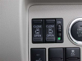 運転席から操作ができるパワースライドドアです!乗り降り便利なうれしい装備です。