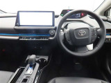 ぜひ展示車の運転席に座ってみてください。