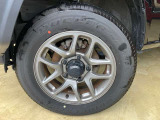 純正16インチホイール履いております!!